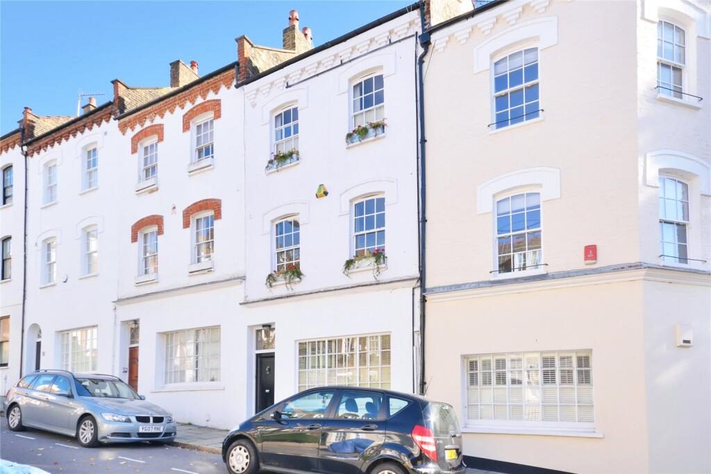 Terraced House