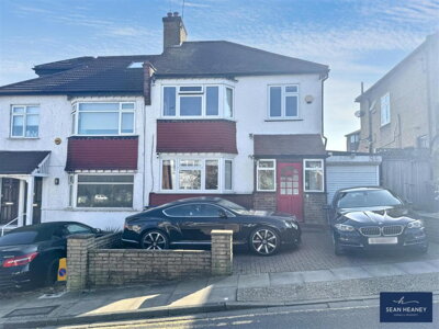 Property on Denham Road, N20 0DN