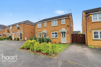 Property on Oxendale Close, NG2 6SJ