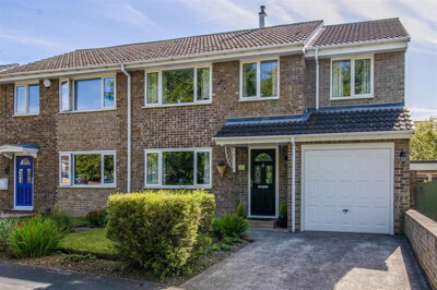 Property on Willow Garth, WF4 3BX