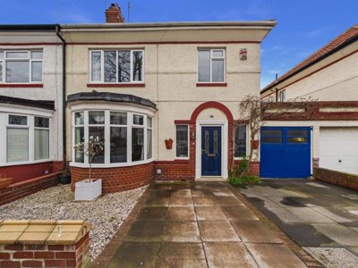 Property on Queens Road, NE26 3AU