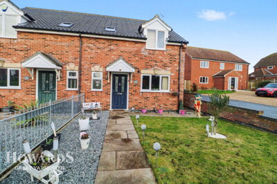 Property on Glebe Farm Close, NR29 3HS