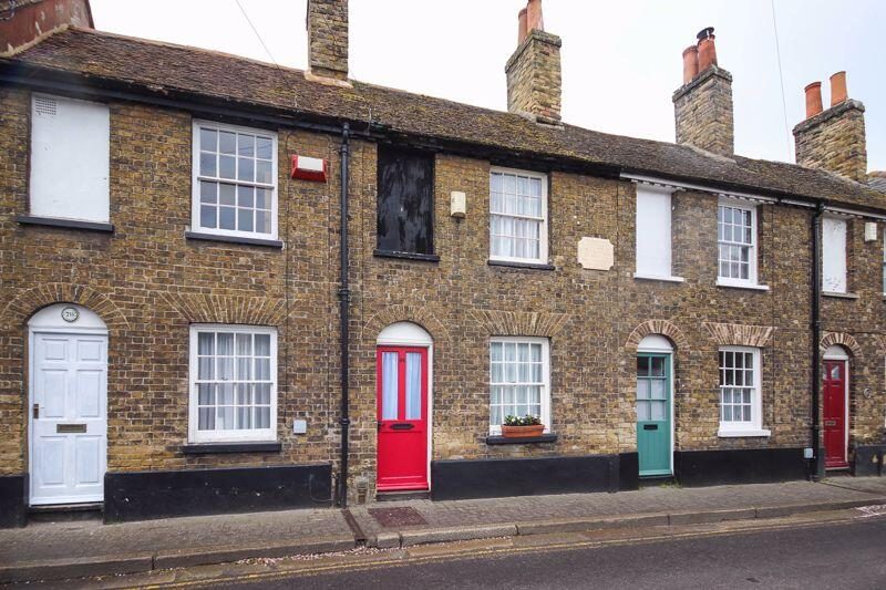 Terraced House