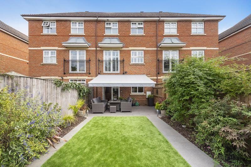 Property main image