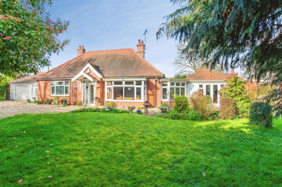 Property on Wainfleet Road, PE21 9RZ