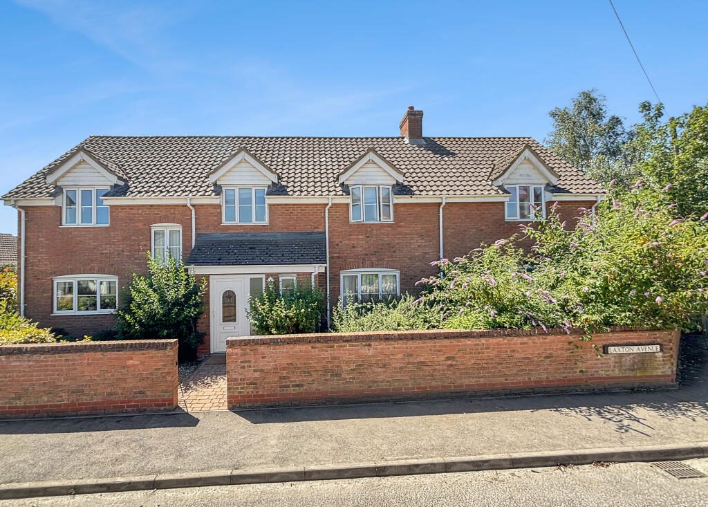Property main image