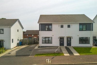 Property on DD4 0FH