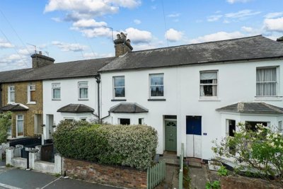 Property on Oswald Road, AL1 3AQ