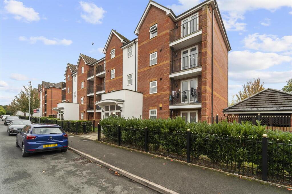 Property main image
