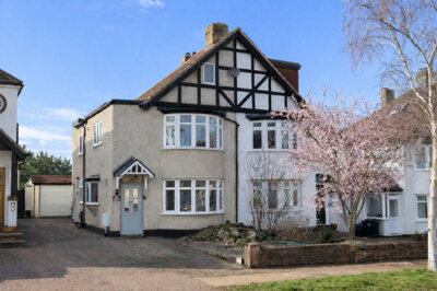 Property on Birch Tree Avenue, BR4 9EJ