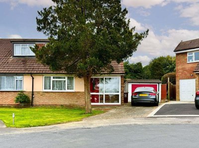 Property on Martin Close, CR6 9AD