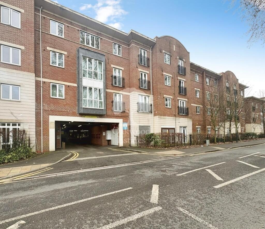 Property main image