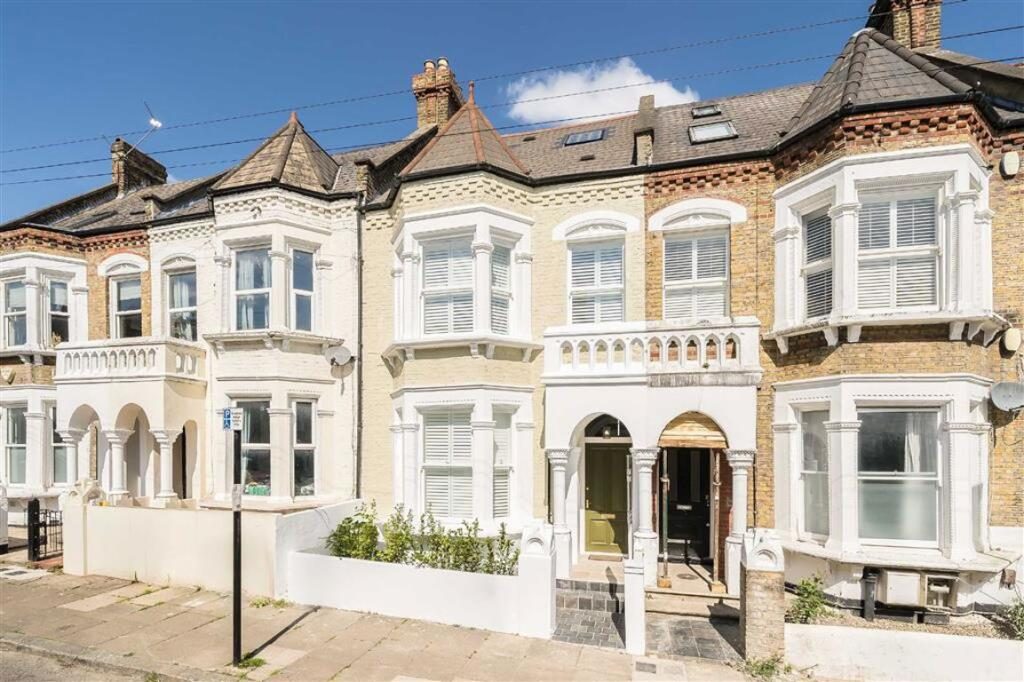 Terraced House