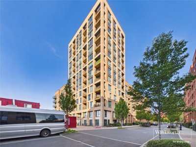 Property on Lismore Boulevard, NW9 4DX
