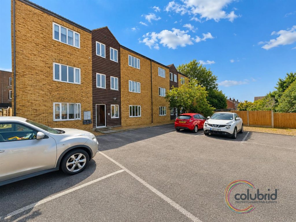 Property main image