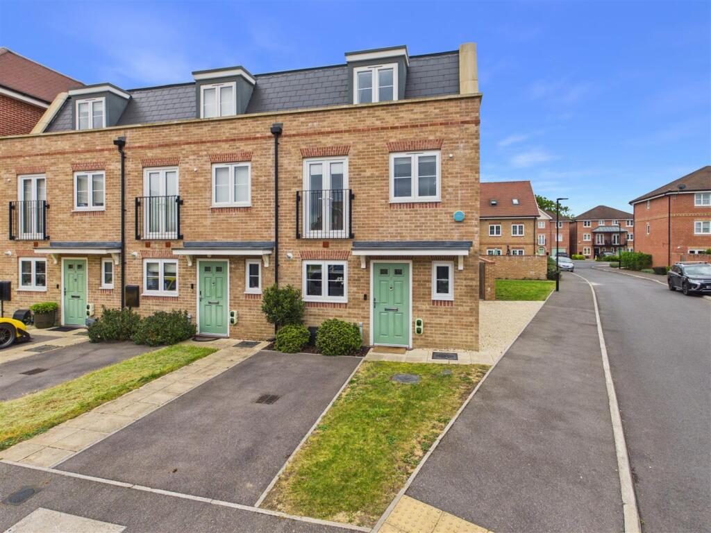 Terraced House