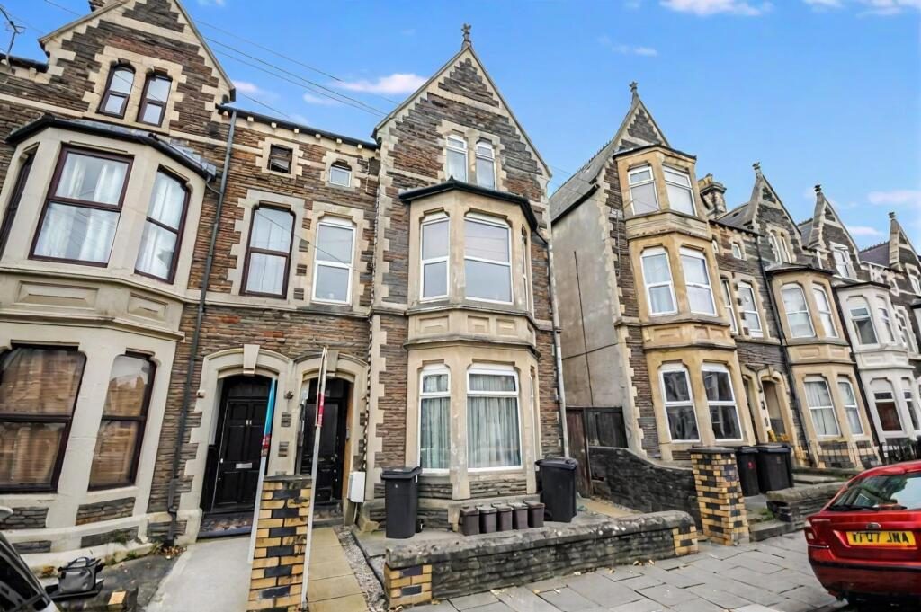 Property main image
