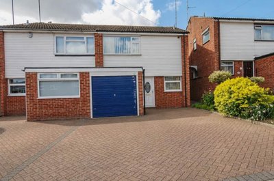 Property on Barrington Road, CV22 7HP