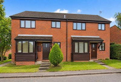Property on Fox Close, WD6 3HS