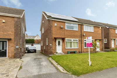 Property on Langdale Road, LS26 8XF