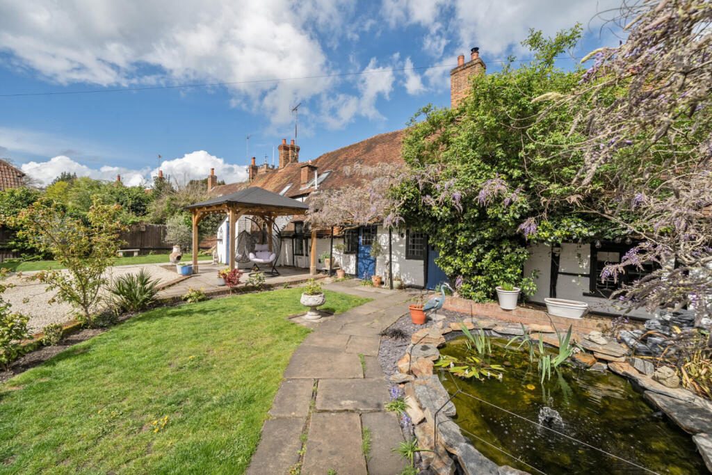 Terraced House