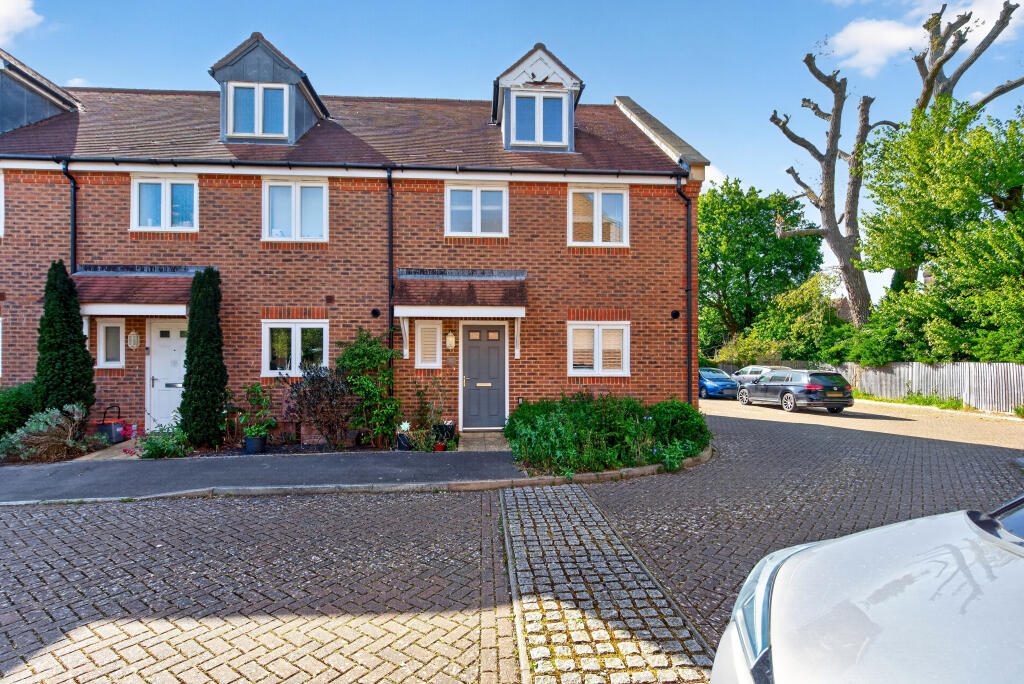 Terraced House