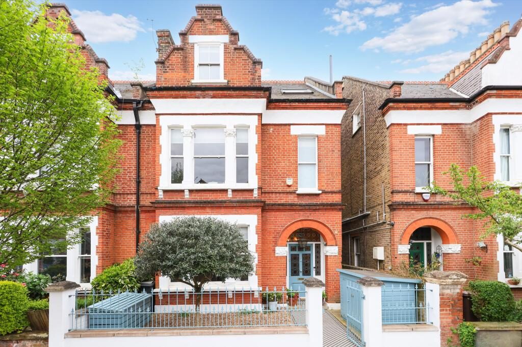 Terraced House