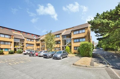 Property on Ivel Court, BA21 4HX