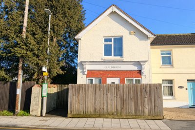 Property on Newbury, SP8 4HZ
