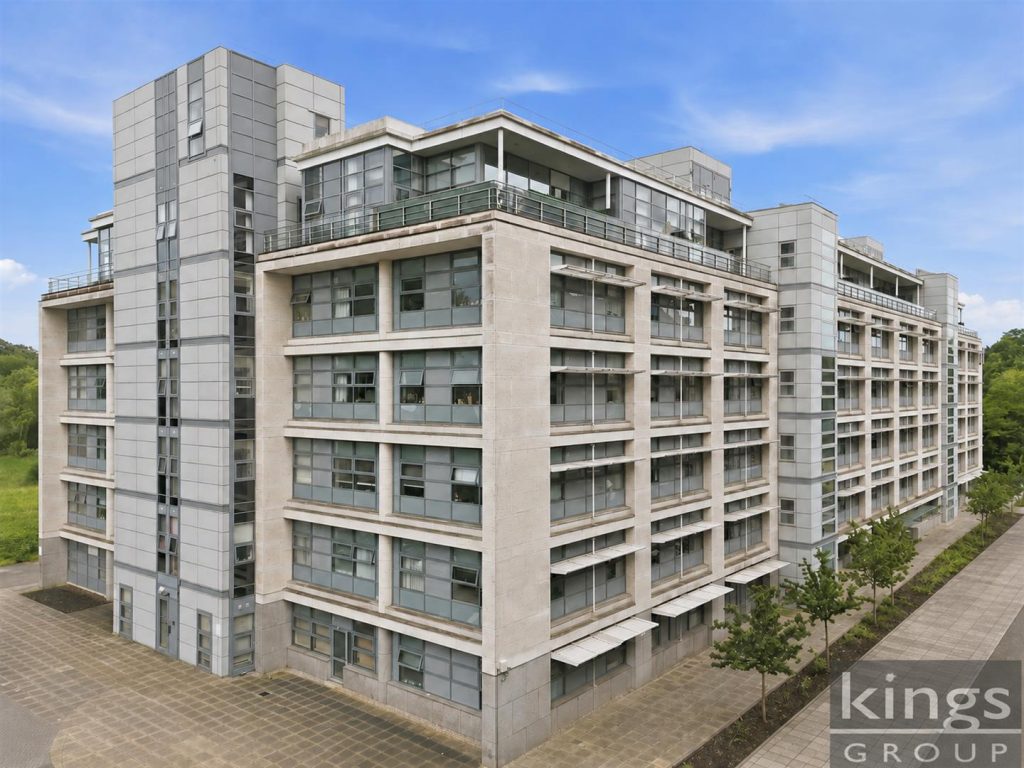 Property main image