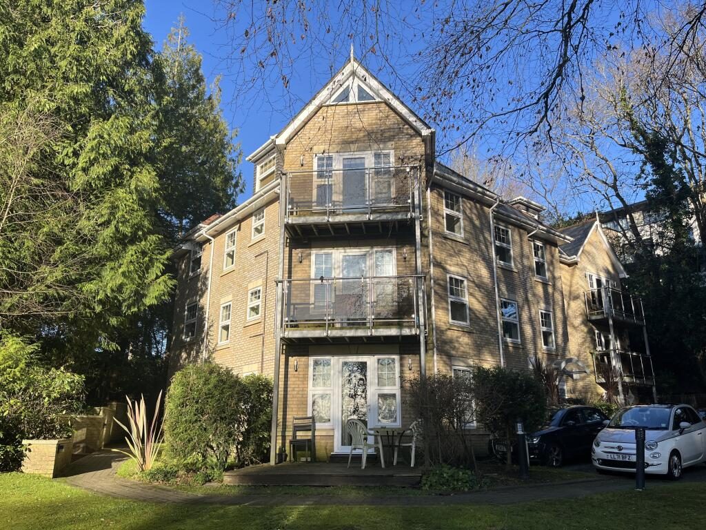 Property main image