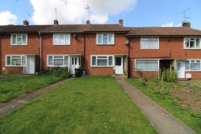 Property on Witchards, SS16 5BQ