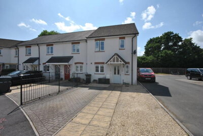 Property on Hythe Wood, BS27 3FH