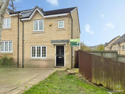 Property on Coulthurst Gardens, BB3 3FB