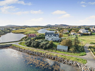 Property on Lochmaddy, HS6 5AE