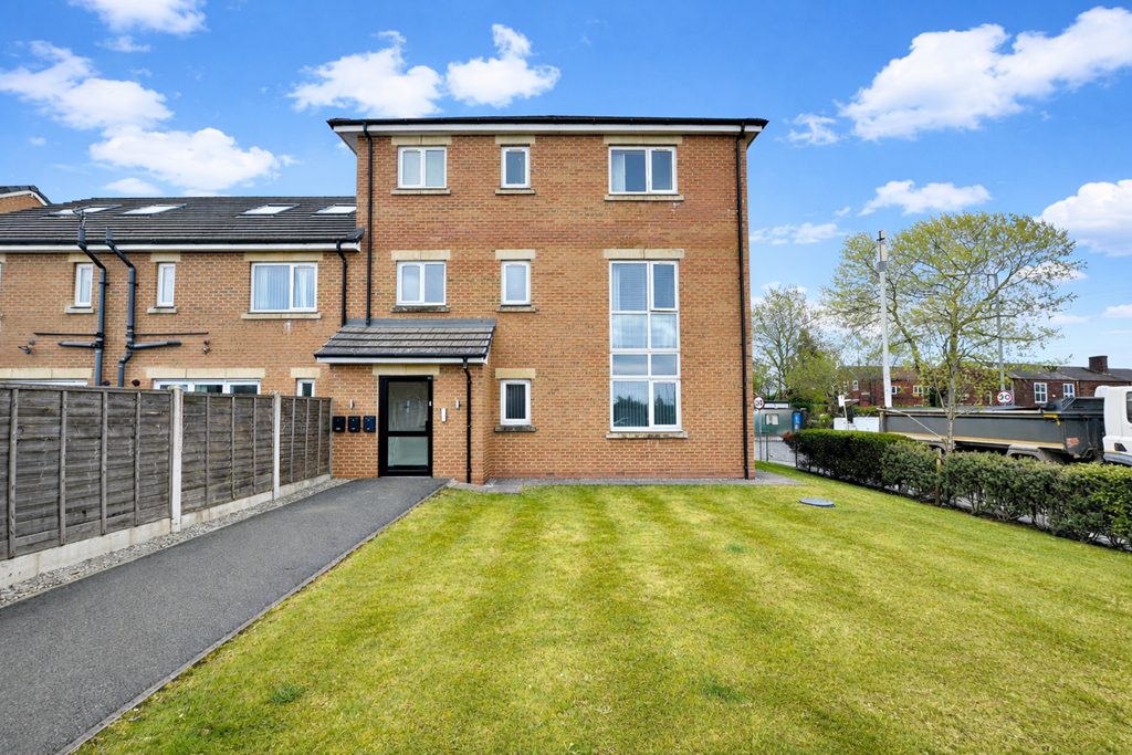 Property main image