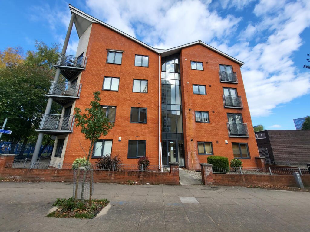 Property main image