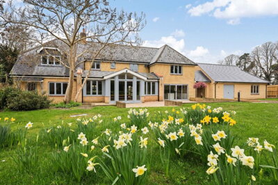 Property on Coxs Drove, CB21 5HE