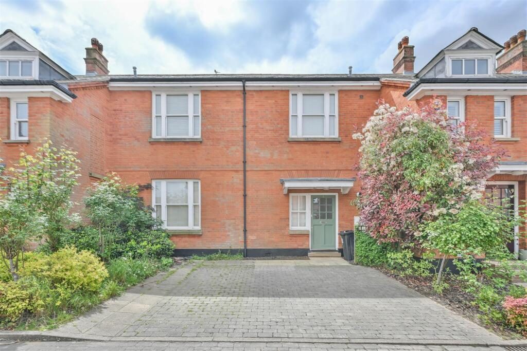 Terraced House