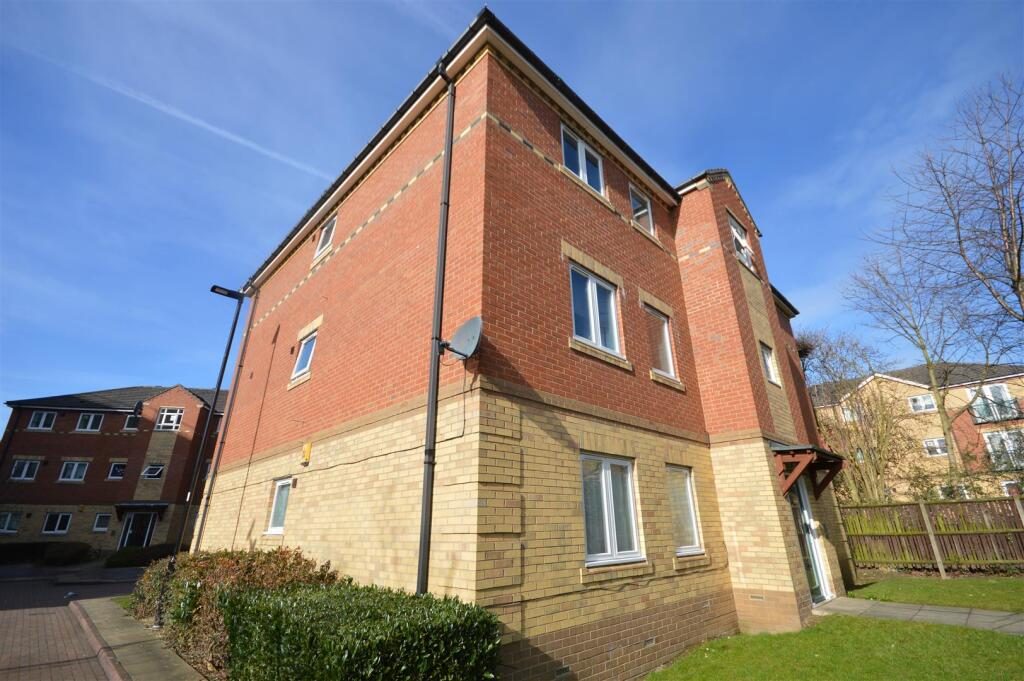 Property main image