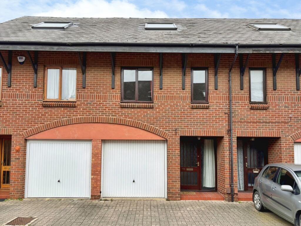 Terraced House