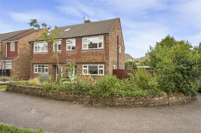 Property on Ediva Road, DA13 0ND