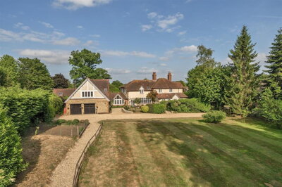 Property on Pinewoods Road, OX13 5HH