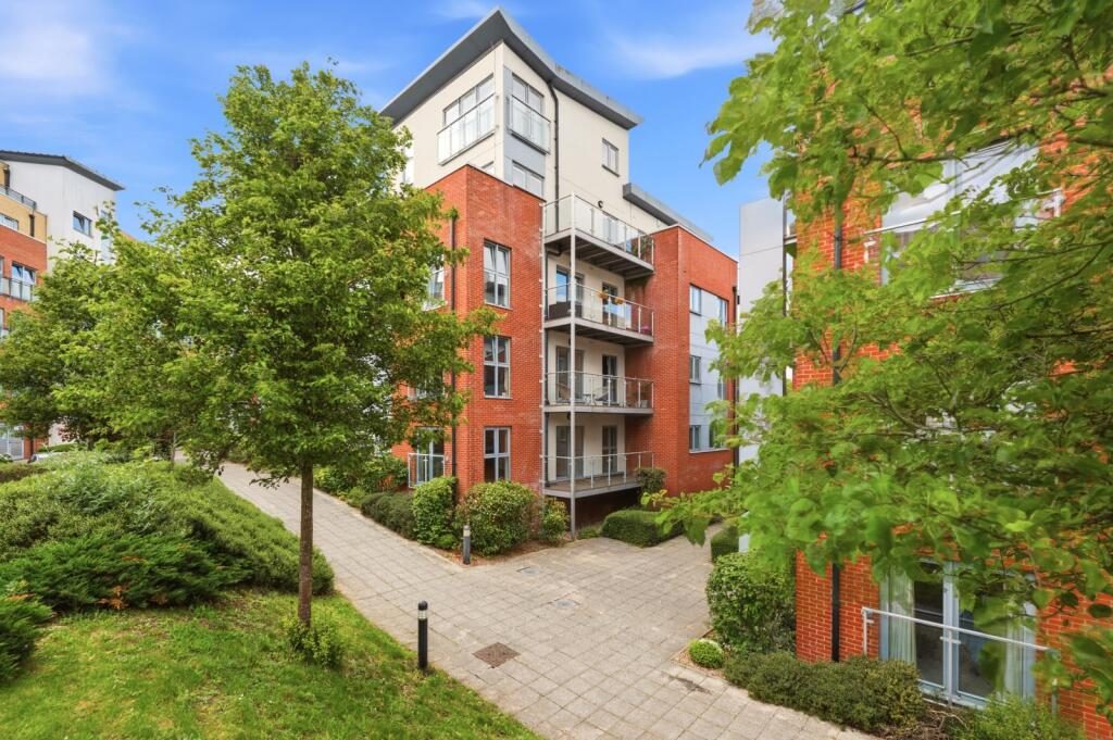 Property main image
