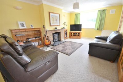 Property on Hawthorne Drive, YO43 4HX