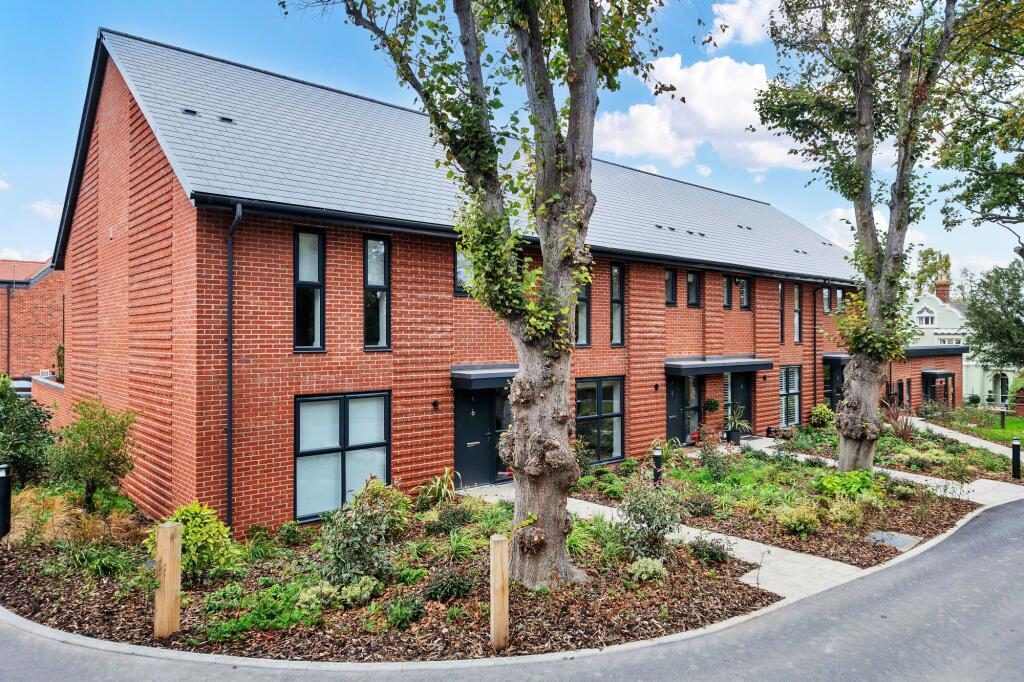 Terraced House