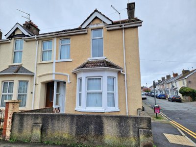 Property on Suffolk Place, CF36 3EA