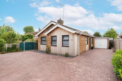 Property on Elm Tree Road, NR33 9ES