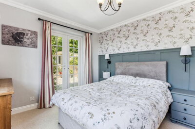 Property on Castle Hill Road, LU6 1QG