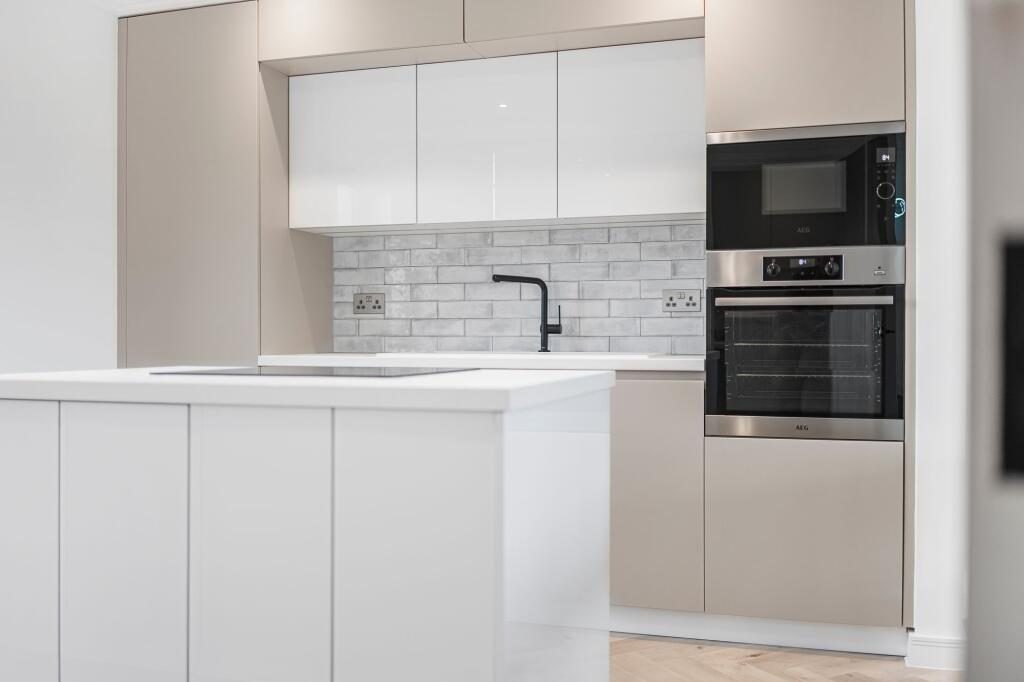 Thumbnail 12